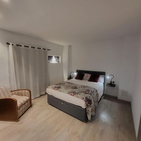 Turistic Girona - Piso De 1, 2 O 3 Habitaciones ภายนอก รูปภาพ